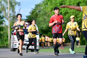 BIB: 04471, 573, 403
                            <button type="button" onclick="openModal(5146746)" class="btn btn-primary btn-sm float-right btn-popup" data-toggle="modal" data-target=".modal-high-quality">
                        <i class="fas fa-shopping-cart"></i> Add to Cart
                    </button>
                                            <button type="button" onclick="isThisMe(5146746, true)" class="btn btn-success btn-sm float-right btn-popup btn-isme hidden" data-toggle="tooltip" data-placement="bottom" title="นี่คือรูปของคุณใช่ไหม คลิกที่นี่เพื่อเอาเข้าอัลบั้ม">
                        <i class="fas fa-plus"></i> Add to album
                    </button>
                    <button type="button" onclick="isThisMe(5146746, false)" class="btn btn-warning btn-sm float-right btn-popup btn-isnotme hidden">
                        <i class="fas fa-ban"></i> Remove from album
                    </button>