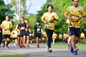 BIB: 0390, 674
                            <button type="button" onclick="openModal(5145602)" class="btn btn-primary btn-sm float-right btn-popup" data-toggle="modal" data-target=".modal-high-quality">
                        <i class="fas fa-shopping-cart"></i> Add to Cart
                    </button>
                                            <button type="button" onclick="isThisMe(5145602, true)" class="btn btn-success btn-sm float-right btn-popup btn-isme hidden" data-toggle="tooltip" data-placement="bottom" title="นี่คือรูปของคุณใช่ไหม คลิกที่นี่เพื่อเอาเข้าอัลบั้ม">
                        <i class="fas fa-plus"></i> Add to album
                    </button>
                    <button type="button" onclick="isThisMe(5145602, false)" class="btn btn-warning btn-sm float-right btn-popup btn-isnotme hidden">
                        <i class="fas fa-ban"></i> Remove from album
                    </button>