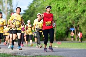 BIB: 0332
                            <button type="button" onclick="openModal(5145374)" class="btn btn-primary btn-sm float-right btn-popup" data-toggle="modal" data-target=".modal-high-quality">
                        <i class="fas fa-shopping-cart"></i> Add to Cart
                    </button>
                                            <button type="button" onclick="isThisMe(5145374, true)" class="btn btn-success btn-sm float-right btn-popup btn-isme hidden" data-toggle="tooltip" data-placement="bottom" title="นี่คือรูปของคุณใช่ไหม คลิกที่นี่เพื่อเอาเข้าอัลบั้ม">
                        <i class="fas fa-plus"></i> Add to album
                    </button>
                    <button type="button" onclick="isThisMe(5145374, false)" class="btn btn-warning btn-sm float-right btn-popup btn-isnotme hidden">
                        <i class="fas fa-ban"></i> Remove from album
                    </button>