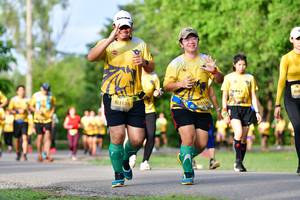 BIB: 1135, 113
                            <button type="button" onclick="openModal(5145263)" class="btn btn-primary btn-sm float-right btn-popup" data-toggle="modal" data-target=".modal-high-quality">
                        <i class="fas fa-shopping-cart"></i> Add to Cart
                    </button>
                                            <button type="button" onclick="isThisMe(5145263, true)" class="btn btn-success btn-sm float-right btn-popup btn-isme hidden" data-toggle="tooltip" data-placement="bottom" title="นี่คือรูปของคุณใช่ไหม คลิกที่นี่เพื่อเอาเข้าอัลบั้ม">
                        <i class="fas fa-plus"></i> Add to album
                    </button>
                    <button type="button" onclick="isThisMe(5145263, false)" class="btn btn-warning btn-sm float-right btn-popup btn-isnotme hidden">
                        <i class="fas fa-ban"></i> Remove from album
                    </button>