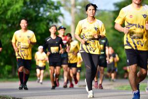 BIB: 0390
                            <button type="button" onclick="openModal(5145548)" class="btn btn-primary btn-sm float-right btn-popup" data-toggle="modal" data-target=".modal-high-quality">
                        <i class="fas fa-shopping-cart"></i> Add to Cart
                    </button>
                                            <button type="button" onclick="isThisMe(5145548, true)" class="btn btn-success btn-sm float-right btn-popup btn-isme hidden" data-toggle="tooltip" data-placement="bottom" title="นี่คือรูปของคุณใช่ไหม คลิกที่นี่เพื่อเอาเข้าอัลบั้ม">
                        <i class="fas fa-plus"></i> Add to album
                    </button>
                    <button type="button" onclick="isThisMe(5145548, false)" class="btn btn-warning btn-sm float-right btn-popup btn-isnotme hidden">
                        <i class="fas fa-ban"></i> Remove from album
                    </button>