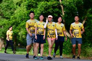 BIB: 0524, 0051, 647, 0105, 
                            <button type="button" onclick="openModal(5146986)" class="btn btn-primary btn-sm float-right btn-popup" data-toggle="modal" data-target=".modal-high-quality">
                        <i class="fas fa-shopping-cart"></i> Add to Cart
                    </button>
                                            <button type="button" onclick="isThisMe(5146986, true)" class="btn btn-success btn-sm float-right btn-popup btn-isme hidden" data-toggle="tooltip" data-placement="bottom" title="นี่คือรูปของคุณใช่ไหม คลิกที่นี่เพื่อเอาเข้าอัลบั้ม">
                        <i class="fas fa-plus"></i> Add to album
                    </button>
                    <button type="button" onclick="isThisMe(5146986, false)" class="btn btn-warning btn-sm float-right btn-popup btn-isnotme hidden">
                        <i class="fas fa-ban"></i> Remove from album
                    </button>