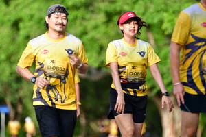 BIB: 0852
                            <button type="button" onclick="openModal(5145438)" class="btn btn-primary btn-sm float-right btn-popup" data-toggle="modal" data-target=".modal-high-quality">
                        <i class="fas fa-shopping-cart"></i> Add to Cart
                    </button>
                                            <button type="button" onclick="isThisMe(5145438, true)" class="btn btn-success btn-sm float-right btn-popup btn-isme hidden" data-toggle="tooltip" data-placement="bottom" title="นี่คือรูปของคุณใช่ไหม คลิกที่นี่เพื่อเอาเข้าอัลบั้ม">
                        <i class="fas fa-plus"></i> Add to album
                    </button>
                    <button type="button" onclick="isThisMe(5145438, false)" class="btn btn-warning btn-sm float-right btn-popup btn-isnotme hidden">
                        <i class="fas fa-ban"></i> Remove from album
                    </button>