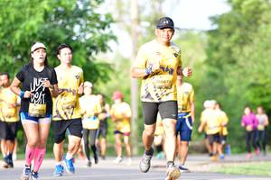 BIB: 0873, 919
                            <button type="button" onclick="openModal(5144066)" class="btn btn-primary btn-sm float-right btn-popup" data-toggle="modal" data-target=".modal-high-quality">
                        <i class="fas fa-shopping-cart"></i> Add to Cart
                    </button>
                                            <button type="button" onclick="isThisMe(5144066, true)" class="btn btn-success btn-sm float-right btn-popup btn-isme hidden" data-toggle="tooltip" data-placement="bottom" title="นี่คือรูปของคุณใช่ไหม คลิกที่นี่เพื่อเอาเข้าอัลบั้ม">
                        <i class="fas fa-plus"></i> Add to album
                    </button>
                    <button type="button" onclick="isThisMe(5144066, false)" class="btn btn-warning btn-sm float-right btn-popup btn-isnotme hidden">
                        <i class="fas fa-ban"></i> Remove from album
                    </button>