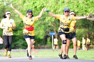 BIB: 0258, 0070, 960, 0764
                            <button type="button" onclick="openModal(5143292)" class="btn btn-primary btn-sm float-right btn-popup" data-toggle="modal" data-target=".modal-high-quality">
                        <i class="fas fa-shopping-cart"></i> Add to Cart
                    </button>
                                            <button type="button" onclick="isThisMe(5143292, true)" class="btn btn-success btn-sm float-right btn-popup btn-isme hidden" data-toggle="tooltip" data-placement="bottom" title="นี่คือรูปของคุณใช่ไหม คลิกที่นี่เพื่อเอาเข้าอัลบั้ม">
                        <i class="fas fa-plus"></i> Add to album
                    </button>
                    <button type="button" onclick="isThisMe(5143292, false)" class="btn btn-warning btn-sm float-right btn-popup btn-isnotme hidden">
                        <i class="fas fa-ban"></i> Remove from album
                    </button>