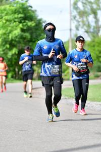 BIB: 0439, 043
                            <button type="button" onclick="openModal(5151478)" class="btn btn-primary btn-sm float-right btn-popup" data-toggle="modal" data-target=".modal-high-quality">
                        <i class="fas fa-shopping-cart"></i> Add to Cart
                    </button>
                                            <button type="button" onclick="isThisMe(5151478, true)" class="btn btn-success btn-sm float-right btn-popup btn-isme hidden" data-toggle="tooltip" data-placement="bottom" title="นี่คือรูปของคุณใช่ไหม คลิกที่นี่เพื่อเอาเข้าอัลบั้ม">
                        <i class="fas fa-plus"></i> Add to album
                    </button>
                    <button type="button" onclick="isThisMe(5151478, false)" class="btn btn-warning btn-sm float-right btn-popup btn-isnotme hidden">
                        <i class="fas fa-ban"></i> Remove from album
                    </button>