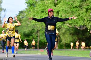 BIB: 0383, 125
                            <button type="button" onclick="openModal(5144824)" class="btn btn-primary btn-sm float-right btn-popup" data-toggle="modal" data-target=".modal-high-quality">
                        <i class="fas fa-shopping-cart"></i> Add to Cart
                    </button>
                                            <button type="button" onclick="isThisMe(5144824, true)" class="btn btn-success btn-sm float-right btn-popup btn-isme hidden" data-toggle="tooltip" data-placement="bottom" title="นี่คือรูปของคุณใช่ไหม คลิกที่นี่เพื่อเอาเข้าอัลบั้ม">
                        <i class="fas fa-plus"></i> Add to album
                    </button>
                    <button type="button" onclick="isThisMe(5144824, false)" class="btn btn-warning btn-sm float-right btn-popup btn-isnotme hidden">
                        <i class="fas fa-ban"></i> Remove from album
                    </button>