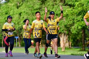 BIB: 1169, 1147
                            <button type="button" onclick="openModal(5144355)" class="btn btn-primary btn-sm float-right btn-popup" data-toggle="modal" data-target=".modal-high-quality">
                        <i class="fas fa-shopping-cart"></i> Add to Cart
                    </button>
                                            <button type="button" onclick="isThisMe(5144355, true)" class="btn btn-success btn-sm float-right btn-popup btn-isme hidden" data-toggle="tooltip" data-placement="bottom" title="นี่คือรูปของคุณใช่ไหม คลิกที่นี่เพื่อเอาเข้าอัลบั้ม">
                        <i class="fas fa-plus"></i> Add to album
                    </button>
                    <button type="button" onclick="isThisMe(5144355, false)" class="btn btn-warning btn-sm float-right btn-popup btn-isnotme hidden">
                        <i class="fas fa-ban"></i> Remove from album
                    </button>