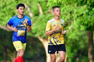 BIB: 1320
                            <button type="button" onclick="openModal(5101673)" class="btn btn-primary btn-sm float-right btn-popup" data-toggle="modal" data-target=".modal-high-quality">
                        <i class="fas fa-shopping-cart"></i> Add to Cart
                    </button>
                                            <button type="button" onclick="isThisMe(5101673, true)" class="btn btn-success btn-sm float-right btn-popup btn-isme hidden" data-toggle="tooltip" data-placement="bottom" title="นี่คือรูปของคุณใช่ไหม คลิกที่นี่เพื่อเอาเข้าอัลบั้ม">
                        <i class="fas fa-plus"></i> Add to album
                    </button>
                    <button type="button" onclick="isThisMe(5101673, false)" class="btn btn-warning btn-sm float-right btn-popup btn-isnotme hidden">
                        <i class="fas fa-ban"></i> Remove from album
                    </button>