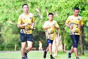 BIB: 1214, 1221, 1211
                            <button type="button" onclick="openModal(5143962)" class="btn btn-primary btn-sm float-right btn-popup" data-toggle="modal" data-target=".modal-high-quality">
                        <i class="fas fa-shopping-cart"></i> Add to Cart
                    </button>
                                            <button type="button" onclick="isThisMe(5143962, true)" class="btn btn-success btn-sm float-right btn-popup btn-isme hidden" data-toggle="tooltip" data-placement="bottom" title="นี่คือรูปของคุณใช่ไหม คลิกที่นี่เพื่อเอาเข้าอัลบั้ม">
                        <i class="fas fa-plus"></i> Add to album
                    </button>
                    <button type="button" onclick="isThisMe(5143962, false)" class="btn btn-warning btn-sm float-right btn-popup btn-isnotme hidden">
                        <i class="fas fa-ban"></i> Remove from album
                    </button>