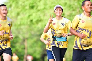 BIB: 1241, 1207, 1290
                            <button type="button" onclick="openModal(5144095)" class="btn btn-primary btn-sm float-right btn-popup" data-toggle="modal" data-target=".modal-high-quality">
                        <i class="fas fa-shopping-cart"></i> Add to Cart
                    </button>
                                            <button type="button" onclick="isThisMe(5144095, true)" class="btn btn-success btn-sm float-right btn-popup btn-isme hidden" data-toggle="tooltip" data-placement="bottom" title="นี่คือรูปของคุณใช่ไหม คลิกที่นี่เพื่อเอาเข้าอัลบั้ม">
                        <i class="fas fa-plus"></i> Add to album
                    </button>
                    <button type="button" onclick="isThisMe(5144095, false)" class="btn btn-warning btn-sm float-right btn-popup btn-isnotme hidden">
                        <i class="fas fa-ban"></i> Remove from album
                    </button>