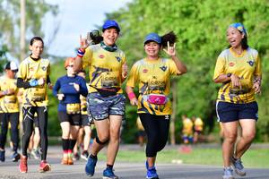 BIB: 563, 0706, 565
                            <button type="button" onclick="openModal(5145769)" class="btn btn-primary btn-sm float-right btn-popup" data-toggle="modal" data-target=".modal-high-quality">
                        <i class="fas fa-shopping-cart"></i> Add to Cart
                    </button>
                                            <button type="button" onclick="isThisMe(5145769, true)" class="btn btn-success btn-sm float-right btn-popup btn-isme hidden" data-toggle="tooltip" data-placement="bottom" title="นี่คือรูปของคุณใช่ไหม คลิกที่นี่เพื่อเอาเข้าอัลบั้ม">
                        <i class="fas fa-plus"></i> Add to album
                    </button>
                    <button type="button" onclick="isThisMe(5145769, false)" class="btn btn-warning btn-sm float-right btn-popup btn-isnotme hidden">
                        <i class="fas fa-ban"></i> Remove from album
                    </button>