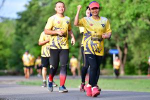 BIB: 0215
                            <button type="button" onclick="openModal(5145136)" class="btn btn-primary btn-sm float-right btn-popup" data-toggle="modal" data-target=".modal-high-quality">
                        <i class="fas fa-shopping-cart"></i> Add to Cart
                    </button>
                                            <button type="button" onclick="isThisMe(5145136, true)" class="btn btn-success btn-sm float-right btn-popup btn-isme hidden" data-toggle="tooltip" data-placement="bottom" title="นี่คือรูปของคุณใช่ไหม คลิกที่นี่เพื่อเอาเข้าอัลบั้ม">
                        <i class="fas fa-plus"></i> Add to album
                    </button>
                    <button type="button" onclick="isThisMe(5145136, false)" class="btn btn-warning btn-sm float-right btn-popup btn-isnotme hidden">
                        <i class="fas fa-ban"></i> Remove from album
                    </button>