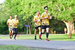 BIB: 0435, 
                            <button type="button" onclick="openModal(5101749)" class="btn btn-primary btn-sm float-right btn-popup" data-toggle="modal" data-target=".modal-high-quality">
                        <i class="fas fa-shopping-cart"></i> Add to Cart
                    </button>
                                            <button type="button" onclick="isThisMe(5101749, true)" class="btn btn-success btn-sm float-right btn-popup btn-isme hidden" data-toggle="tooltip" data-placement="bottom" title="นี่คือรูปของคุณใช่ไหม คลิกที่นี่เพื่อเอาเข้าอัลบั้ม">
                        <i class="fas fa-plus"></i> Add to album
                    </button>
                    <button type="button" onclick="isThisMe(5101749, false)" class="btn btn-warning btn-sm float-right btn-popup btn-isnotme hidden">
                        <i class="fas fa-ban"></i> Remove from album
                    </button>