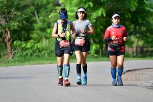 BIB: 0173, 0335, 0326
                            <button type="button" onclick="openModal(5153392)" class="btn btn-primary btn-sm float-right btn-popup" data-toggle="modal" data-target=".modal-high-quality">
                        <i class="fas fa-shopping-cart"></i> Add to Cart
                    </button>
                                            <button type="button" onclick="isThisMe(5153392, true)" class="btn btn-success btn-sm float-right btn-popup btn-isme hidden" data-toggle="tooltip" data-placement="bottom" title="นี่คือรูปของคุณใช่ไหม คลิกที่นี่เพื่อเอาเข้าอัลบั้ม">
                        <i class="fas fa-plus"></i> Add to album
                    </button>
                    <button type="button" onclick="isThisMe(5153392, false)" class="btn btn-warning btn-sm float-right btn-popup btn-isnotme hidden">
                        <i class="fas fa-ban"></i> Remove from album
                    </button>