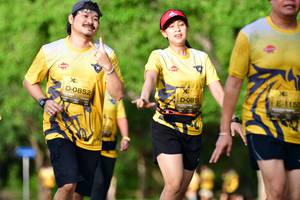 BIB: 115, 0852, 085
                            <button type="button" onclick="openModal(5145437)" class="btn btn-primary btn-sm float-right btn-popup" data-toggle="modal" data-target=".modal-high-quality">
                        <i class="fas fa-shopping-cart"></i> Add to Cart
                    </button>
                                            <button type="button" onclick="isThisMe(5145437, true)" class="btn btn-success btn-sm float-right btn-popup btn-isme hidden" data-toggle="tooltip" data-placement="bottom" title="นี่คือรูปของคุณใช่ไหม คลิกที่นี่เพื่อเอาเข้าอัลบั้ม">
                        <i class="fas fa-plus"></i> Add to album
                    </button>
                    <button type="button" onclick="isThisMe(5145437, false)" class="btn btn-warning btn-sm float-right btn-popup btn-isnotme hidden">
                        <i class="fas fa-ban"></i> Remove from album
                    </button>