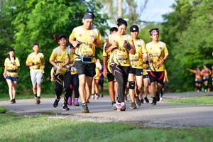 BIB: 0127, 028, 147
                            <button type="button" onclick="openModal(5144335)" class="btn btn-primary btn-sm float-right btn-popup" data-toggle="modal" data-target=".modal-high-quality">
                        <i class="fas fa-shopping-cart"></i> Add to Cart
                    </button>
                                            <button type="button" onclick="isThisMe(5144335, true)" class="btn btn-success btn-sm float-right btn-popup btn-isme hidden" data-toggle="tooltip" data-placement="bottom" title="นี่คือรูปของคุณใช่ไหม คลิกที่นี่เพื่อเอาเข้าอัลบั้ม">
                        <i class="fas fa-plus"></i> Add to album
                    </button>
                    <button type="button" onclick="isThisMe(5144335, false)" class="btn btn-warning btn-sm float-right btn-popup btn-isnotme hidden">
                        <i class="fas fa-ban"></i> Remove from album
                    </button>