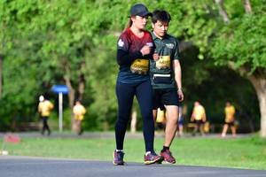 BIB: 0197, 0884
                            <button type="button" onclick="openModal(5145653)" class="btn btn-primary btn-sm float-right btn-popup" data-toggle="modal" data-target=".modal-high-quality">
                        <i class="fas fa-shopping-cart"></i> Add to Cart
                    </button>
                                            <button type="button" onclick="isThisMe(5145653, true)" class="btn btn-success btn-sm float-right btn-popup btn-isme hidden" data-toggle="tooltip" data-placement="bottom" title="นี่คือรูปของคุณใช่ไหม คลิกที่นี่เพื่อเอาเข้าอัลบั้ม">
                        <i class="fas fa-plus"></i> Add to album
                    </button>
                    <button type="button" onclick="isThisMe(5145653, false)" class="btn btn-warning btn-sm float-right btn-popup btn-isnotme hidden">
                        <i class="fas fa-ban"></i> Remove from album
                    </button>