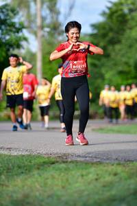 BIB: 0217
                            <button type="button" onclick="openModal(5152445)" class="btn btn-primary btn-sm float-right btn-popup" data-toggle="modal" data-target=".modal-high-quality">
                        <i class="fas fa-shopping-cart"></i> Add to Cart
                    </button>
                                            <button type="button" onclick="isThisMe(5152445, true)" class="btn btn-success btn-sm float-right btn-popup btn-isme hidden" data-toggle="tooltip" data-placement="bottom" title="นี่คือรูปของคุณใช่ไหม คลิกที่นี่เพื่อเอาเข้าอัลบั้ม">
                        <i class="fas fa-plus"></i> Add to album
                    </button>
                    <button type="button" onclick="isThisMe(5152445, false)" class="btn btn-warning btn-sm float-right btn-popup btn-isnotme hidden">
                        <i class="fas fa-ban"></i> Remove from album
                    </button>