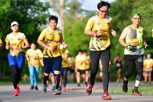 BIB: 02921
                            <button type="button" onclick="openModal(5144602)" class="btn btn-primary btn-sm float-right btn-popup" data-toggle="modal" data-target=".modal-high-quality">
                        <i class="fas fa-shopping-cart"></i> Add to Cart
                    </button>
                                            <button type="button" onclick="isThisMe(5144602, true)" class="btn btn-success btn-sm float-right btn-popup btn-isme hidden" data-toggle="tooltip" data-placement="bottom" title="นี่คือรูปของคุณใช่ไหม คลิกที่นี่เพื่อเอาเข้าอัลบั้ม">
                        <i class="fas fa-plus"></i> Add to album
                    </button>
                    <button type="button" onclick="isThisMe(5144602, false)" class="btn btn-warning btn-sm float-right btn-popup btn-isnotme hidden">
                        <i class="fas fa-ban"></i> Remove from album
                    </button>