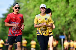 BIB: 0945
                            <button type="button" onclick="openModal(5145517)" class="btn btn-primary btn-sm float-right btn-popup" data-toggle="modal" data-target=".modal-high-quality">
                        <i class="fas fa-shopping-cart"></i> Add to Cart
                    </button>
                                            <button type="button" onclick="isThisMe(5145517, true)" class="btn btn-success btn-sm float-right btn-popup btn-isme hidden" data-toggle="tooltip" data-placement="bottom" title="นี่คือรูปของคุณใช่ไหม คลิกที่นี่เพื่อเอาเข้าอัลบั้ม">
                        <i class="fas fa-plus"></i> Add to album
                    </button>
                    <button type="button" onclick="isThisMe(5145517, false)" class="btn btn-warning btn-sm float-right btn-popup btn-isnotme hidden">
                        <i class="fas fa-ban"></i> Remove from album
                    </button>