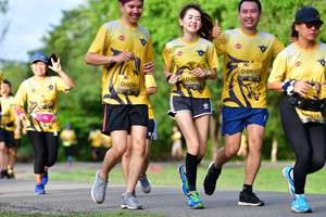 BIB: 0837, 0793, 0781
                            <button type="button" onclick="openModal(5145710)" class="btn btn-primary btn-sm float-right btn-popup" data-toggle="modal" data-target=".modal-high-quality">
                        <i class="fas fa-shopping-cart"></i> Add to Cart
                    </button>
                                            <button type="button" onclick="isThisMe(5145710, true)" class="btn btn-success btn-sm float-right btn-popup btn-isme hidden" data-toggle="tooltip" data-placement="bottom" title="นี่คือรูปของคุณใช่ไหม คลิกที่นี่เพื่อเอาเข้าอัลบั้ม">
                        <i class="fas fa-plus"></i> Add to album
                    </button>
                    <button type="button" onclick="isThisMe(5145710, false)" class="btn btn-warning btn-sm float-right btn-popup btn-isnotme hidden">
                        <i class="fas fa-ban"></i> Remove from album
                    </button>