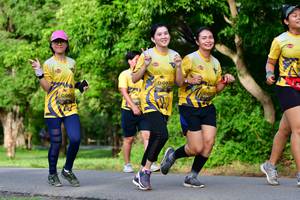 BIB: 0935, 095, 0667
                            <button type="button" onclick="openModal(5145841)" class="btn btn-primary btn-sm float-right btn-popup" data-toggle="modal" data-target=".modal-high-quality">
                        <i class="fas fa-shopping-cart"></i> Add to Cart
                    </button>
                                            <button type="button" onclick="isThisMe(5145841, true)" class="btn btn-success btn-sm float-right btn-popup btn-isme hidden" data-toggle="tooltip" data-placement="bottom" title="นี่คือรูปของคุณใช่ไหม คลิกที่นี่เพื่อเอาเข้าอัลบั้ม">
                        <i class="fas fa-plus"></i> Add to album
                    </button>
                    <button type="button" onclick="isThisMe(5145841, false)" class="btn btn-warning btn-sm float-right btn-popup btn-isnotme hidden">
                        <i class="fas fa-ban"></i> Remove from album
                    </button>