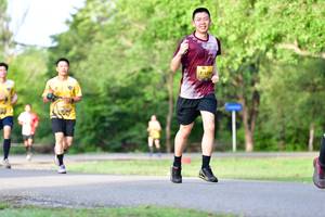 BIB: 12993
                            <button type="button" onclick="openModal(5102488)" class="btn btn-primary btn-sm float-right btn-popup" data-toggle="modal" data-target=".modal-high-quality">
                        <i class="fas fa-shopping-cart"></i> Add to Cart
                    </button>
                                            <button type="button" onclick="isThisMe(5102488, true)" class="btn btn-success btn-sm float-right btn-popup btn-isme hidden" data-toggle="tooltip" data-placement="bottom" title="นี่คือรูปของคุณใช่ไหม คลิกที่นี่เพื่อเอาเข้าอัลบั้ม">
                        <i class="fas fa-plus"></i> Add to album
                    </button>
                    <button type="button" onclick="isThisMe(5102488, false)" class="btn btn-warning btn-sm float-right btn-popup btn-isnotme hidden">
                        <i class="fas fa-ban"></i> Remove from album
                    </button>