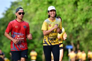 BIB: 0945, 0144
                            <button type="button" onclick="openModal(5145600)" class="btn btn-primary btn-sm float-right btn-popup" data-toggle="modal" data-target=".modal-high-quality">
                        <i class="fas fa-shopping-cart"></i> Add to Cart
                    </button>
                                            <button type="button" onclick="isThisMe(5145600, true)" class="btn btn-success btn-sm float-right btn-popup btn-isme hidden" data-toggle="tooltip" data-placement="bottom" title="นี่คือรูปของคุณใช่ไหม คลิกที่นี่เพื่อเอาเข้าอัลบั้ม">
                        <i class="fas fa-plus"></i> Add to album
                    </button>
                    <button type="button" onclick="isThisMe(5145600, false)" class="btn btn-warning btn-sm float-right btn-popup btn-isnotme hidden">
                        <i class="fas fa-ban"></i> Remove from album
                    </button>