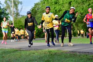 BIB: 0306, 1027
                            <button type="button" onclick="openModal(5148293)" class="btn btn-primary btn-sm float-right btn-popup" data-toggle="modal" data-target=".modal-high-quality">
                        <i class="fas fa-shopping-cart"></i> Add to Cart
                    </button>
                                            <button type="button" onclick="isThisMe(5148293, true)" class="btn btn-success btn-sm float-right btn-popup btn-isme hidden" data-toggle="tooltip" data-placement="bottom" title="นี่คือรูปของคุณใช่ไหม คลิกที่นี่เพื่อเอาเข้าอัลบั้ม">
                        <i class="fas fa-plus"></i> Add to album
                    </button>
                    <button type="button" onclick="isThisMe(5148293, false)" class="btn btn-warning btn-sm float-right btn-popup btn-isnotme hidden">
                        <i class="fas fa-ban"></i> Remove from album
                    </button>