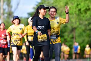 BIB: 0709, 0928
                            <button type="button" onclick="openModal(5145233)" class="btn btn-primary btn-sm float-right btn-popup" data-toggle="modal" data-target=".modal-high-quality">
                        <i class="fas fa-shopping-cart"></i> Add to Cart
                    </button>
                                            <button type="button" onclick="isThisMe(5145233, true)" class="btn btn-success btn-sm float-right btn-popup btn-isme hidden" data-toggle="tooltip" data-placement="bottom" title="นี่คือรูปของคุณใช่ไหม คลิกที่นี่เพื่อเอาเข้าอัลบั้ม">
                        <i class="fas fa-plus"></i> Add to album
                    </button>
                    <button type="button" onclick="isThisMe(5145233, false)" class="btn btn-warning btn-sm float-right btn-popup btn-isnotme hidden">
                        <i class="fas fa-ban"></i> Remove from album
                    </button>