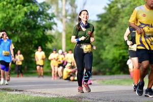 BIB: 078, 101
                            <button type="button" onclick="openModal(5145852)" class="btn btn-primary btn-sm float-right btn-popup" data-toggle="modal" data-target=".modal-high-quality">
                        <i class="fas fa-shopping-cart"></i> Add to Cart
                    </button>
                                            <button type="button" onclick="isThisMe(5145852, true)" class="btn btn-success btn-sm float-right btn-popup btn-isme hidden" data-toggle="tooltip" data-placement="bottom" title="นี่คือรูปของคุณใช่ไหม คลิกที่นี่เพื่อเอาเข้าอัลบั้ม">
                        <i class="fas fa-plus"></i> Add to album
                    </button>
                    <button type="button" onclick="isThisMe(5145852, false)" class="btn btn-warning btn-sm float-right btn-popup btn-isnotme hidden">
                        <i class="fas fa-ban"></i> Remove from album
                    </button>