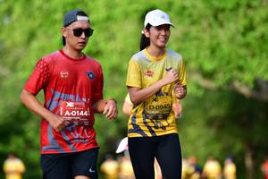 BIB: 0945, 0144
                            <button type="button" onclick="openModal(5145536)" class="btn btn-primary btn-sm float-right btn-popup" data-toggle="modal" data-target=".modal-high-quality">
                        <i class="fas fa-shopping-cart"></i> Add to Cart
                    </button>
                                            <button type="button" onclick="isThisMe(5145536, true)" class="btn btn-success btn-sm float-right btn-popup btn-isme hidden" data-toggle="tooltip" data-placement="bottom" title="นี่คือรูปของคุณใช่ไหม คลิกที่นี่เพื่อเอาเข้าอัลบั้ม">
                        <i class="fas fa-plus"></i> Add to album
                    </button>
                    <button type="button" onclick="isThisMe(5145536, false)" class="btn btn-warning btn-sm float-right btn-popup btn-isnotme hidden">
                        <i class="fas fa-ban"></i> Remove from album
                    </button>