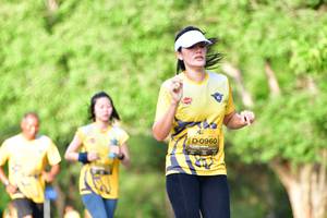 BIB: 0960
                            <button type="button" onclick="openModal(5143908)" class="btn btn-primary btn-sm float-right btn-popup" data-toggle="modal" data-target=".modal-high-quality">
                        <i class="fas fa-shopping-cart"></i> Add to Cart
                    </button>
                                            <button type="button" onclick="isThisMe(5143908, true)" class="btn btn-success btn-sm float-right btn-popup btn-isme hidden" data-toggle="tooltip" data-placement="bottom" title="นี่คือรูปของคุณใช่ไหม คลิกที่นี่เพื่อเอาเข้าอัลบั้ม">
                        <i class="fas fa-plus"></i> Add to album
                    </button>
                    <button type="button" onclick="isThisMe(5143908, false)" class="btn btn-warning btn-sm float-right btn-popup btn-isnotme hidden">
                        <i class="fas fa-ban"></i> Remove from album
                    </button>