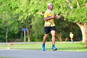 BIB: 552
                            <button type="button" onclick="openModal(5101892)" class="btn btn-primary btn-sm float-right btn-popup" data-toggle="modal" data-target=".modal-high-quality">
                        <i class="fas fa-shopping-cart"></i> Add to Cart
                    </button>
                                            <button type="button" onclick="isThisMe(5101892, true)" class="btn btn-success btn-sm float-right btn-popup btn-isme hidden" data-toggle="tooltip" data-placement="bottom" title="นี่คือรูปของคุณใช่ไหม คลิกที่นี่เพื่อเอาเข้าอัลบั้ม">
                        <i class="fas fa-plus"></i> Add to album
                    </button>
                    <button type="button" onclick="isThisMe(5101892, false)" class="btn btn-warning btn-sm float-right btn-popup btn-isnotme hidden">
                        <i class="fas fa-ban"></i> Remove from album
                    </button>