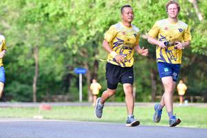 BIB: 0407, 1082
                            <button type="button" onclick="openModal(5102620)" class="btn btn-primary btn-sm float-right btn-popup" data-toggle="modal" data-target=".modal-high-quality">
                        <i class="fas fa-shopping-cart"></i> Add to Cart
                    </button>
                                            <button type="button" onclick="isThisMe(5102620, true)" class="btn btn-success btn-sm float-right btn-popup btn-isme hidden" data-toggle="tooltip" data-placement="bottom" title="นี่คือรูปของคุณใช่ไหม คลิกที่นี่เพื่อเอาเข้าอัลบั้ม">
                        <i class="fas fa-plus"></i> Add to album
                    </button>
                    <button type="button" onclick="isThisMe(5102620, false)" class="btn btn-warning btn-sm float-right btn-popup btn-isnotme hidden">
                        <i class="fas fa-ban"></i> Remove from album
                    </button>