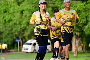 BIB: 0690, 689, 0263
                            <button type="button" onclick="openModal(5146532)" class="btn btn-primary btn-sm float-right btn-popup" data-toggle="modal" data-target=".modal-high-quality">
                        <i class="fas fa-shopping-cart"></i> Add to Cart
                    </button>
                                            <button type="button" onclick="isThisMe(5146532, true)" class="btn btn-success btn-sm float-right btn-popup btn-isme hidden" data-toggle="tooltip" data-placement="bottom" title="นี่คือรูปของคุณใช่ไหม คลิกที่นี่เพื่อเอาเข้าอัลบั้ม">
                        <i class="fas fa-plus"></i> Add to album
                    </button>
                    <button type="button" onclick="isThisMe(5146532, false)" class="btn btn-warning btn-sm float-right btn-popup btn-isnotme hidden">
                        <i class="fas fa-ban"></i> Remove from album
                    </button>