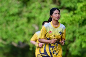 BIB: 574
                            <button type="button" onclick="openModal(5145553)" class="btn btn-primary btn-sm float-right btn-popup" data-toggle="modal" data-target=".modal-high-quality">
                        <i class="fas fa-shopping-cart"></i> Add to Cart
                    </button>
                                            <button type="button" onclick="isThisMe(5145553, true)" class="btn btn-success btn-sm float-right btn-popup btn-isme hidden" data-toggle="tooltip" data-placement="bottom" title="นี่คือรูปของคุณใช่ไหม คลิกที่นี่เพื่อเอาเข้าอัลบั้ม">
                        <i class="fas fa-plus"></i> Add to album
                    </button>
                    <button type="button" onclick="isThisMe(5145553, false)" class="btn btn-warning btn-sm float-right btn-popup btn-isnotme hidden">
                        <i class="fas fa-ban"></i> Remove from album
                    </button>