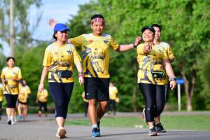 BIB: 1113, 1109, 1112, 
                            <button type="button" onclick="openModal(5152581)" class="btn btn-primary btn-sm float-right btn-popup" data-toggle="modal" data-target=".modal-high-quality">
                        <i class="fas fa-shopping-cart"></i> Add to Cart
                    </button>
                                            <button type="button" onclick="isThisMe(5152581, true)" class="btn btn-success btn-sm float-right btn-popup btn-isme hidden" data-toggle="tooltip" data-placement="bottom" title="นี่คือรูปของคุณใช่ไหม คลิกที่นี่เพื่อเอาเข้าอัลบั้ม">
                        <i class="fas fa-plus"></i> Add to album
                    </button>
                    <button type="button" onclick="isThisMe(5152581, false)" class="btn btn-warning btn-sm float-right btn-popup btn-isnotme hidden">
                        <i class="fas fa-ban"></i> Remove from album
                    </button>