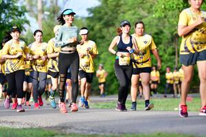 BIB: 0033
                            <button type="button" onclick="openModal(5145360)" class="btn btn-primary btn-sm float-right btn-popup" data-toggle="modal" data-target=".modal-high-quality">
                        <i class="fas fa-shopping-cart"></i> Add to Cart
                    </button>
                                            <button type="button" onclick="isThisMe(5145360, true)" class="btn btn-success btn-sm float-right btn-popup btn-isme hidden" data-toggle="tooltip" data-placement="bottom" title="นี่คือรูปของคุณใช่ไหม คลิกที่นี่เพื่อเอาเข้าอัลบั้ม">
                        <i class="fas fa-plus"></i> Add to album
                    </button>
                    <button type="button" onclick="isThisMe(5145360, false)" class="btn btn-warning btn-sm float-right btn-popup btn-isnotme hidden">
                        <i class="fas fa-ban"></i> Remove from album
                    </button>