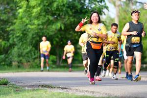 BIB: 1293
                            <button type="button" onclick="openModal(5144259)" class="btn btn-primary btn-sm float-right btn-popup" data-toggle="modal" data-target=".modal-high-quality">
                        <i class="fas fa-shopping-cart"></i> Add to Cart
                    </button>
                                            <button type="button" onclick="isThisMe(5144259, true)" class="btn btn-success btn-sm float-right btn-popup btn-isme hidden" data-toggle="tooltip" data-placement="bottom" title="นี่คือรูปของคุณใช่ไหม คลิกที่นี่เพื่อเอาเข้าอัลบั้ม">
                        <i class="fas fa-plus"></i> Add to album
                    </button>
                    <button type="button" onclick="isThisMe(5144259, false)" class="btn btn-warning btn-sm float-right btn-popup btn-isnotme hidden">
                        <i class="fas fa-ban"></i> Remove from album
                    </button>