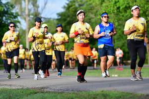 BIB: 032
                            <button type="button" onclick="openModal(5146121)" class="btn btn-primary btn-sm float-right btn-popup" data-toggle="modal" data-target=".modal-high-quality">
                        <i class="fas fa-shopping-cart"></i> Add to Cart
                    </button>
                                            <button type="button" onclick="isThisMe(5146121, true)" class="btn btn-success btn-sm float-right btn-popup btn-isme hidden" data-toggle="tooltip" data-placement="bottom" title="นี่คือรูปของคุณใช่ไหม คลิกที่นี่เพื่อเอาเข้าอัลบั้ม">
                        <i class="fas fa-plus"></i> Add to album
                    </button>
                    <button type="button" onclick="isThisMe(5146121, false)" class="btn btn-warning btn-sm float-right btn-popup btn-isnotme hidden">
                        <i class="fas fa-ban"></i> Remove from album
                    </button>