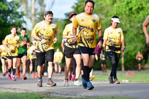 BIB: 1155
                            <button type="button" onclick="openModal(5145393)" class="btn btn-primary btn-sm float-right btn-popup" data-toggle="modal" data-target=".modal-high-quality">
                        <i class="fas fa-shopping-cart"></i> Add to Cart
                    </button>
                                            <button type="button" onclick="isThisMe(5145393, true)" class="btn btn-success btn-sm float-right btn-popup btn-isme hidden" data-toggle="tooltip" data-placement="bottom" title="นี่คือรูปของคุณใช่ไหม คลิกที่นี่เพื่อเอาเข้าอัลบั้ม">
                        <i class="fas fa-plus"></i> Add to album
                    </button>
                    <button type="button" onclick="isThisMe(5145393, false)" class="btn btn-warning btn-sm float-right btn-popup btn-isnotme hidden">
                        <i class="fas fa-ban"></i> Remove from album
                    </button>