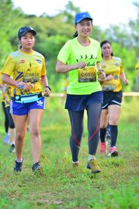 BIB: 0972, 0572
                            <button type="button" onclick="openModal(4961471)" class="btn btn-primary btn-sm float-right btn-popup" data-toggle="modal" data-target=".modal-high-quality">
                        <i class="fas fa-shopping-cart"></i> Add to Cart
                    </button>
                                            <button type="button" onclick="isThisMe(4961471, true)" class="btn btn-success btn-sm float-right btn-popup btn-isme hidden" data-toggle="tooltip" data-placement="bottom" title="นี่คือรูปของคุณใช่ไหม คลิกที่นี่เพื่อเอาเข้าอัลบั้ม">
                        <i class="fas fa-plus"></i> Add to album
                    </button>
                    <button type="button" onclick="isThisMe(4961471, false)" class="btn btn-warning btn-sm float-right btn-popup btn-isnotme hidden">
                        <i class="fas fa-ban"></i> Remove from album
                    </button>