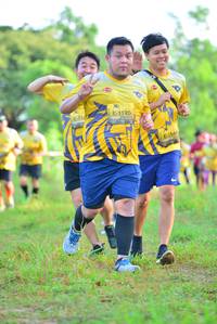 BIB: 1125, 1144
                            <button type="button" onclick="openModal(4965521)" class="btn btn-primary btn-sm float-right btn-popup" data-toggle="modal" data-target=".modal-high-quality">
                        <i class="fas fa-shopping-cart"></i> Add to Cart
                    </button>
                                            <button type="button" onclick="isThisMe(4965521, true)" class="btn btn-success btn-sm float-right btn-popup btn-isme hidden" data-toggle="tooltip" data-placement="bottom" title="นี่คือรูปของคุณใช่ไหม คลิกที่นี่เพื่อเอาเข้าอัลบั้ม">
                        <i class="fas fa-plus"></i> Add to album
                    </button>
                    <button type="button" onclick="isThisMe(4965521, false)" class="btn btn-warning btn-sm float-right btn-popup btn-isnotme hidden">
                        <i class="fas fa-ban"></i> Remove from album
                    </button>