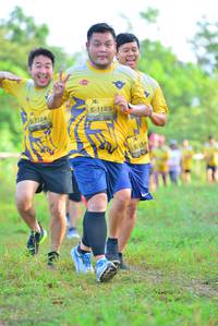 BIB: 1125, 1124, 114
                            <button type="button" onclick="openModal(4965039)" class="btn btn-primary btn-sm float-right btn-popup" data-toggle="modal" data-target=".modal-high-quality">
                        <i class="fas fa-shopping-cart"></i> Add to Cart
                    </button>
                                            <button type="button" onclick="isThisMe(4965039, true)" class="btn btn-success btn-sm float-right btn-popup btn-isme hidden" data-toggle="tooltip" data-placement="bottom" title="นี่คือรูปของคุณใช่ไหม คลิกที่นี่เพื่อเอาเข้าอัลบั้ม">
                        <i class="fas fa-plus"></i> Add to album
                    </button>
                    <button type="button" onclick="isThisMe(4965039, false)" class="btn btn-warning btn-sm float-right btn-popup btn-isnotme hidden">
                        <i class="fas fa-ban"></i> Remove from album
                    </button>