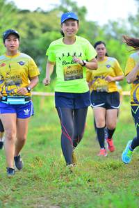 BIB: 0972, 572
                            <button type="button" onclick="openModal(4962067)" class="btn btn-primary btn-sm float-right btn-popup" data-toggle="modal" data-target=".modal-high-quality">
                        <i class="fas fa-shopping-cart"></i> Add to Cart
                    </button>
                                            <button type="button" onclick="isThisMe(4962067, true)" class="btn btn-success btn-sm float-right btn-popup btn-isme hidden" data-toggle="tooltip" data-placement="bottom" title="นี่คือรูปของคุณใช่ไหม คลิกที่นี่เพื่อเอาเข้าอัลบั้ม">
                        <i class="fas fa-plus"></i> Add to album
                    </button>
                    <button type="button" onclick="isThisMe(4962067, false)" class="btn btn-warning btn-sm float-right btn-popup btn-isnotme hidden">
                        <i class="fas fa-ban"></i> Remove from album
                    </button>