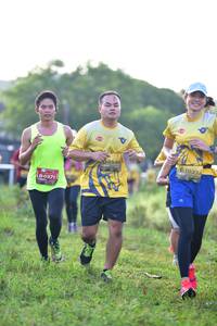 BIB: 1037, 0940, 0371
                            <button type="button" onclick="openModal(5158984)" class="btn btn-primary btn-sm float-right btn-popup" data-toggle="modal" data-target=".modal-high-quality">
                        <i class="fas fa-shopping-cart"></i> Add to Cart
                    </button>
                                            <button type="button" onclick="isThisMe(5158984, true)" class="btn btn-success btn-sm float-right btn-popup btn-isme hidden" data-toggle="tooltip" data-placement="bottom" title="นี่คือรูปของคุณใช่ไหม คลิกที่นี่เพื่อเอาเข้าอัลบั้ม">
                        <i class="fas fa-plus"></i> Add to album
                    </button>
                    <button type="button" onclick="isThisMe(5158984, false)" class="btn btn-warning btn-sm float-right btn-popup btn-isnotme hidden">
                        <i class="fas fa-ban"></i> Remove from album
                    </button>