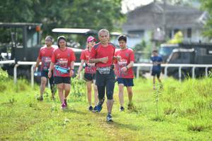 BIB: 0915
                            <button type="button" onclick="openModal(5203193)" class="btn btn-primary btn-sm float-right btn-popup" data-toggle="modal" data-target=".modal-high-quality">
                        <i class="fas fa-shopping-cart"></i> Add to Cart
                    </button>
                                            <button type="button" onclick="isThisMe(5203193, true)" class="btn btn-success btn-sm float-right btn-popup btn-isme hidden" data-toggle="tooltip" data-placement="bottom" title="นี่คือรูปของคุณใช่ไหม คลิกที่นี่เพื่อเอาเข้าอัลบั้ม">
                        <i class="fas fa-plus"></i> Add to album
                    </button>
                    <button type="button" onclick="isThisMe(5203193, false)" class="btn btn-warning btn-sm float-right btn-popup btn-isnotme hidden">
                        <i class="fas fa-ban"></i> Remove from album
                    </button>