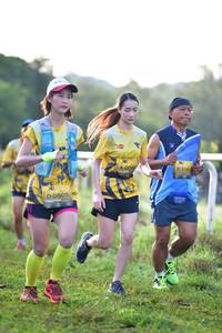 BIB: 0099, 1183, 0805
                            <button type="button" onclick="openModal(5157524)" class="btn btn-primary btn-sm float-right btn-popup" data-toggle="modal" data-target=".modal-high-quality">
                        <i class="fas fa-shopping-cart"></i> Add to Cart
                    </button>
                                            <button type="button" onclick="isThisMe(5157524, true)" class="btn btn-success btn-sm float-right btn-popup btn-isme hidden" data-toggle="tooltip" data-placement="bottom" title="นี่คือรูปของคุณใช่ไหม คลิกที่นี่เพื่อเอาเข้าอัลบั้ม">
                        <i class="fas fa-plus"></i> Add to album
                    </button>
                    <button type="button" onclick="isThisMe(5157524, false)" class="btn btn-warning btn-sm float-right btn-popup btn-isnotme hidden">
                        <i class="fas fa-ban"></i> Remove from album
                    </button>